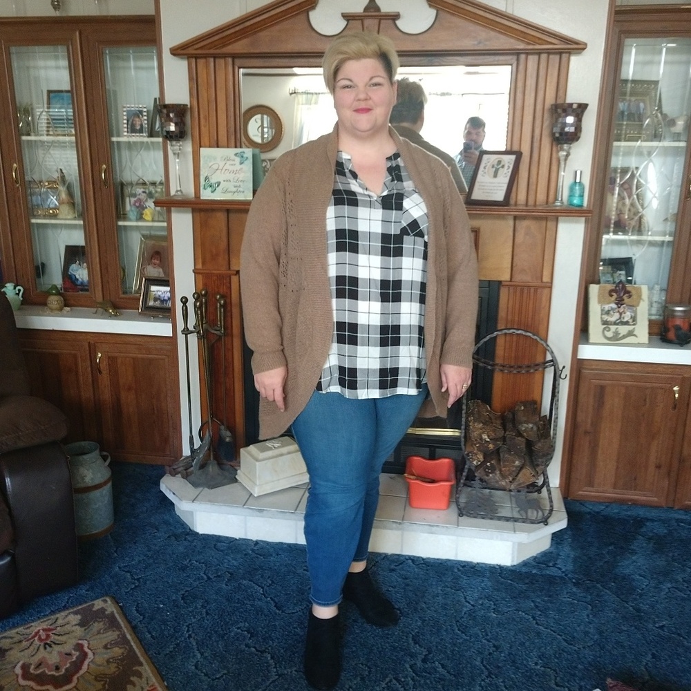 Meet your Posher, Dana